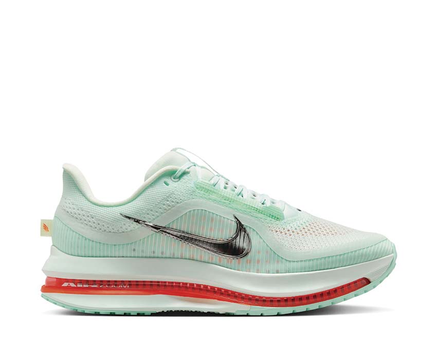 Nike Pegasus Premium "Barely Green"